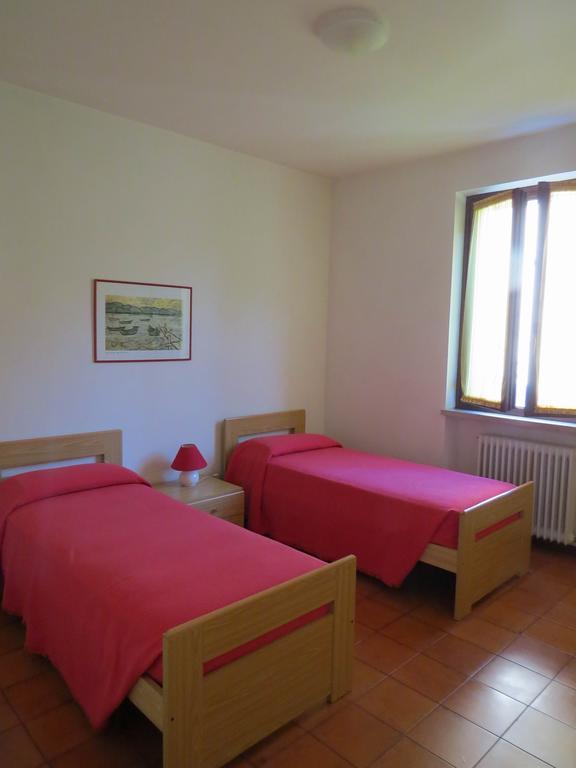 Residence Liana Albisano Torri Del Benaco Exterior photo