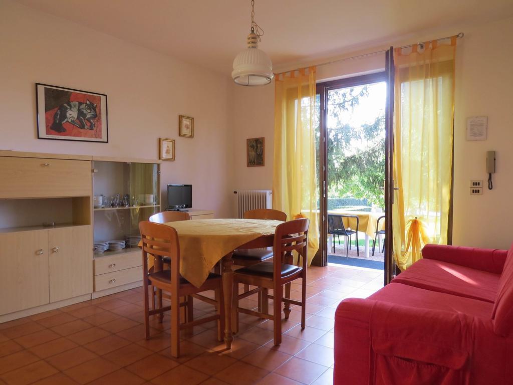 Residence Liana Albisano Torri Del Benaco Exterior photo